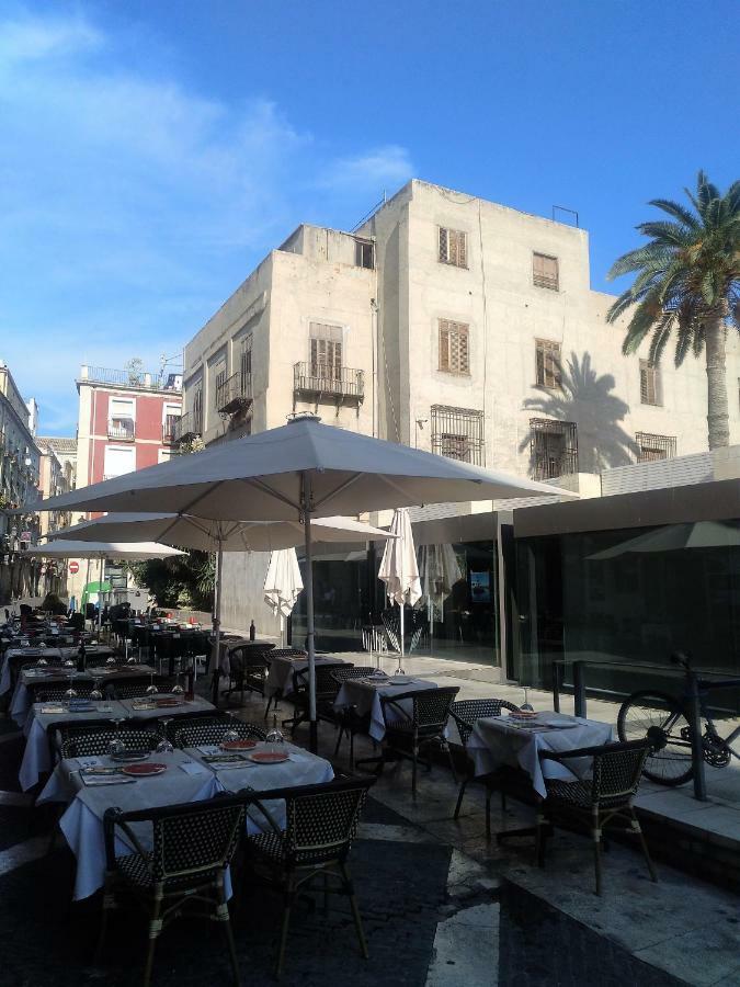 Estudio Alicante Centro Bagian luar foto